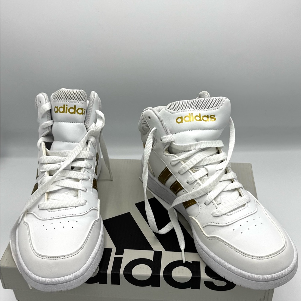 Adidas Woman White and Gold Sneakers